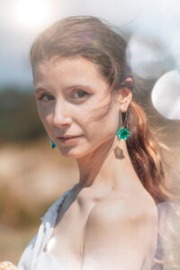 Pendientes-Medea_aguamarina_en_Modelo_Tejeluz